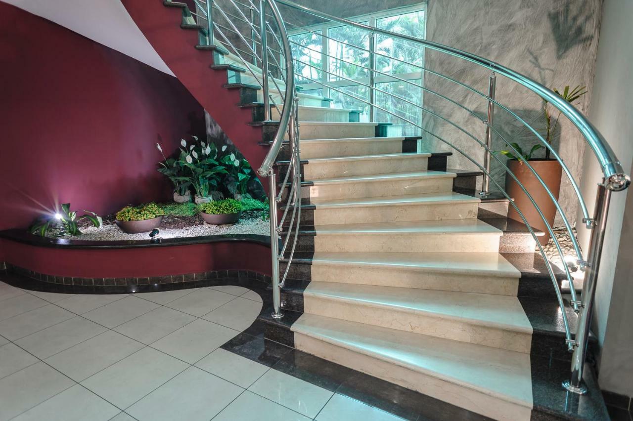 Hotel The Premium Озаску Экстерьер фото